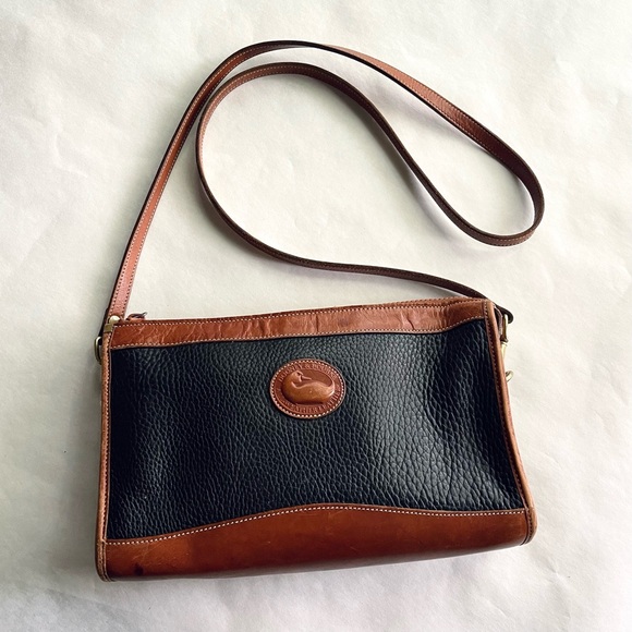 Dooney & Bourke Handbags - Dooney & Bourke Vintage Black Crossbody